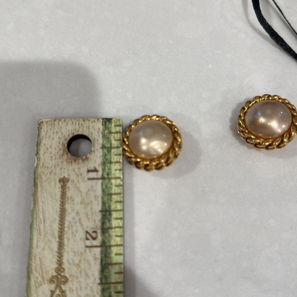 Vintage Pearl Chanel Earrings - Picture 9 of 9